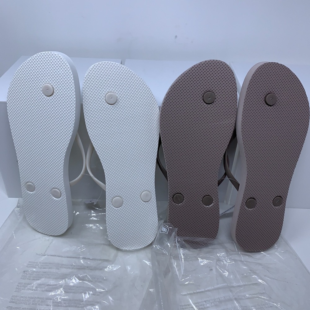 Lot of 2 Old Navy Womens Shoe Size 8 Multicolor Classic Flip Flop Sandals NWT - Picture 8 of 11